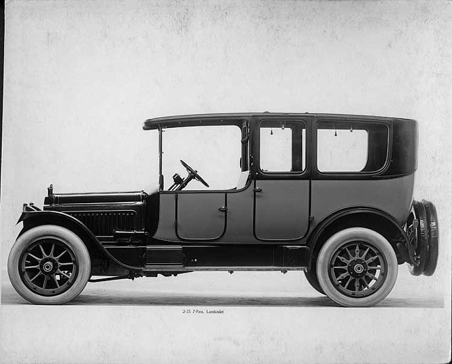 1917 Packard two-toned landaulet, left side view