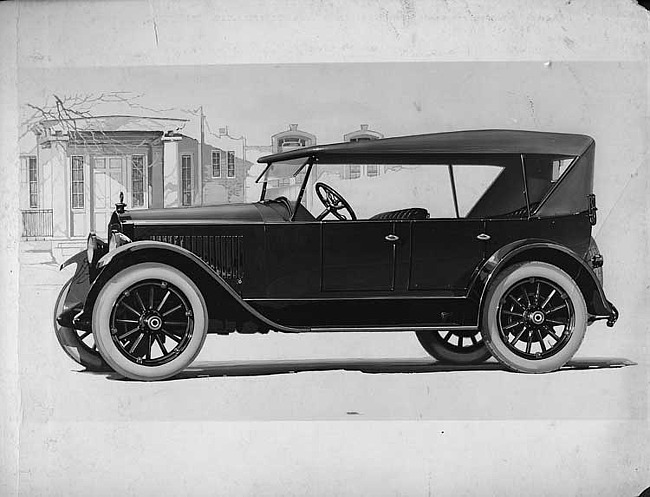 1921-1922 Packard touring car, seven-eights left front view, top raised