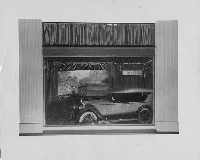 1922-1923 Packard touring car in display window