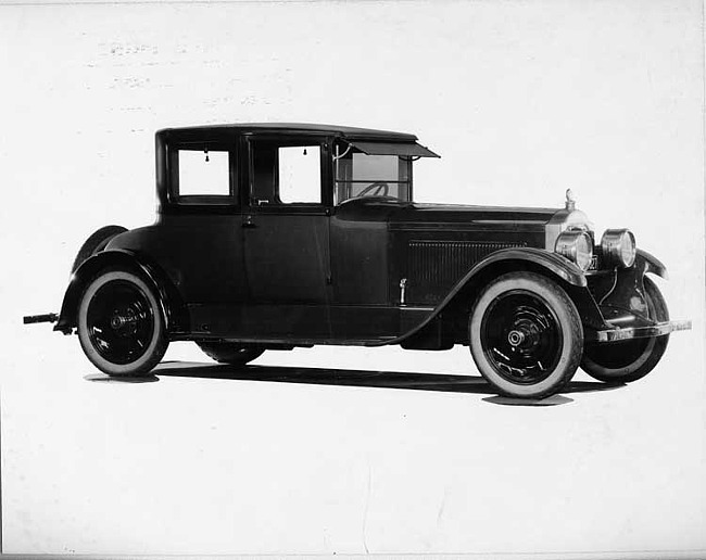 1924 Packard coupe, four-fifths right front view