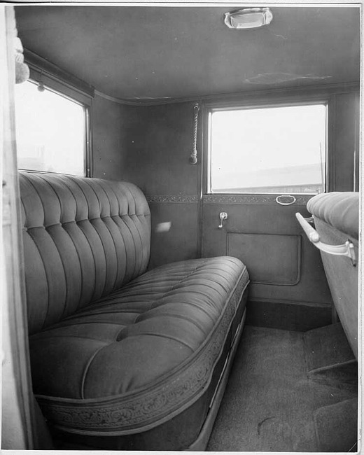 1925-1926 Packard club sedan, view of rear interior through right rear side door