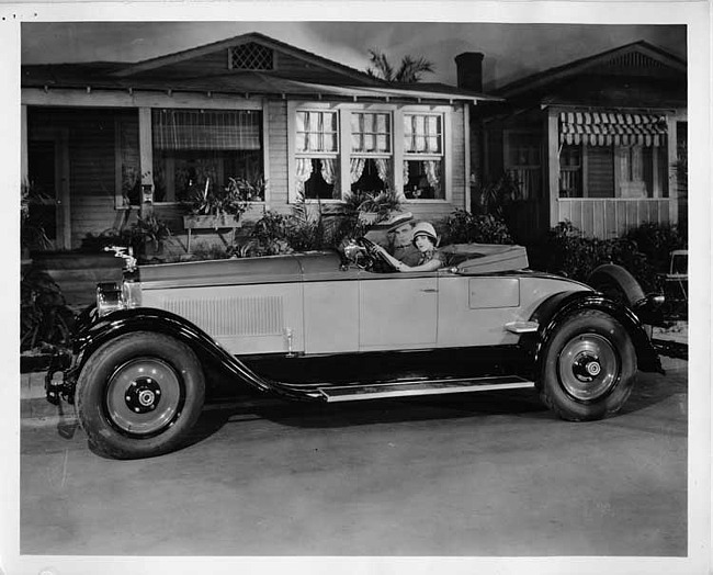 1927 Packard two-toned runabout with actress Olive Borden and actor Neil Hamilton