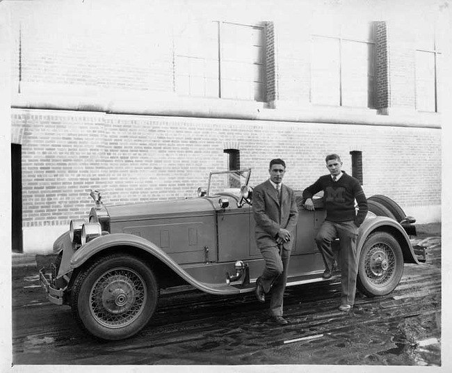 1927 Packard runabout with University of Michigan football team captains