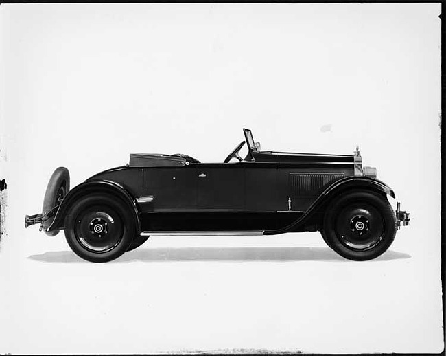 1927 Packard runabout, right side view, top lowered