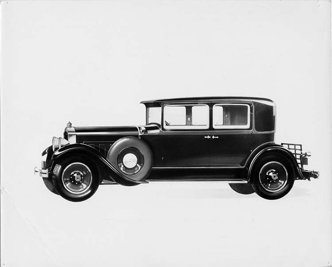 1929 Packard club sedan, nine-tenths left front view