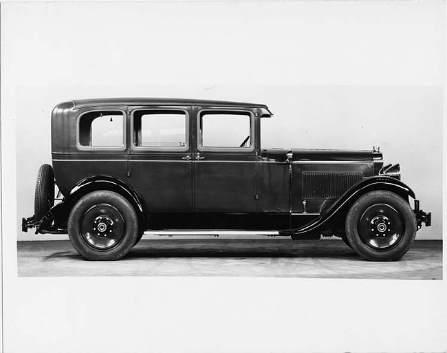 1929 Packard sedan, right side view