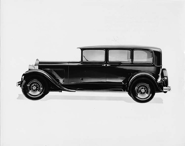 1930 Packard sedan, left side view