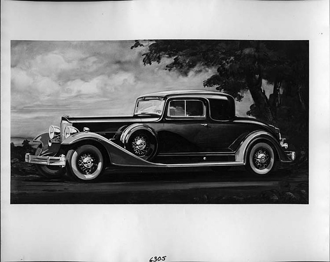 1933 Packard coupe, nine-tenths left side view