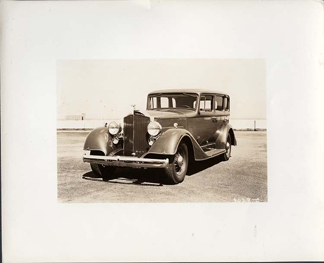 1934 Packard sedan, three-quarter front view