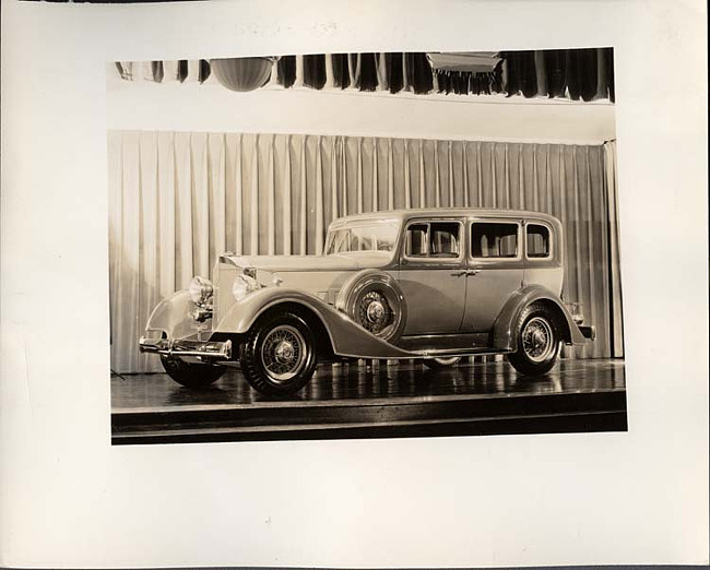 1934 Packard sedan, three-quarter left front view