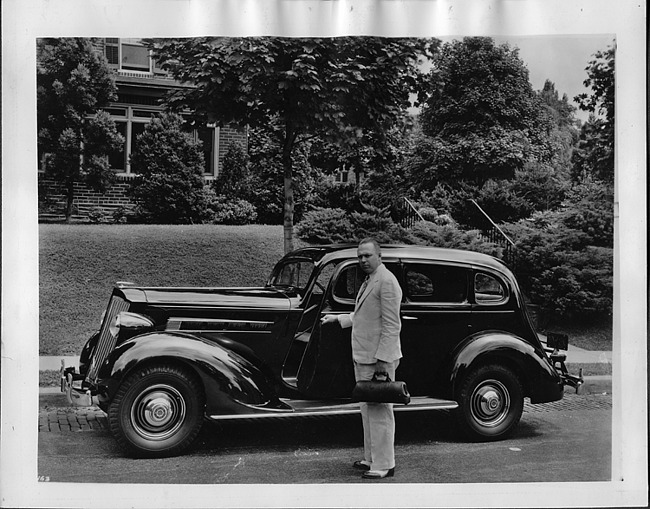 1935 Packard sedan and owner Dr. Nathaniel Boyd