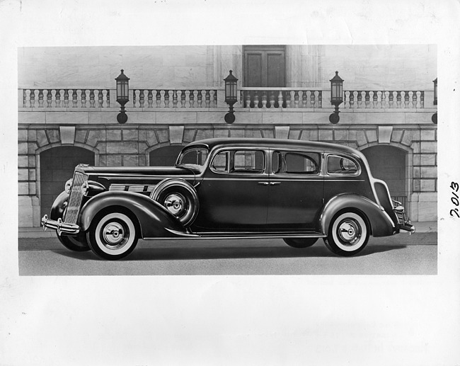 1937 Packard touring sedan behind the Detroit Institute of Arts