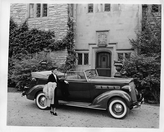 1937 Packard convertible sedan at Grosse Pointe, Mich. residence