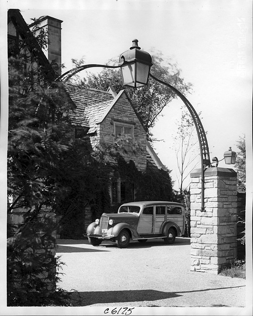 1937 Packard station wagon at Alvan Macauley's home