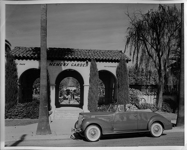 1939 Packard convertible coupe in front of Memory Garden, San Fernando, Calif.