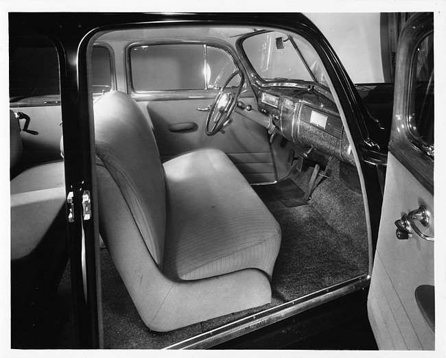 1952 Packard sedan, view of front interior through right front passenger door
