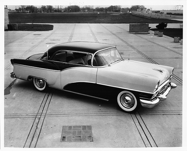 1955 Packard Clipper, seven-eights right side view