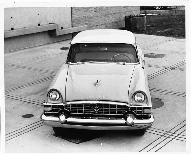 1955 Packard 4-door sedan, front view