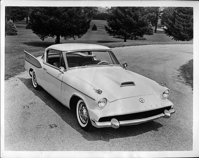 1958 Packard Hawk, three-quarter front view