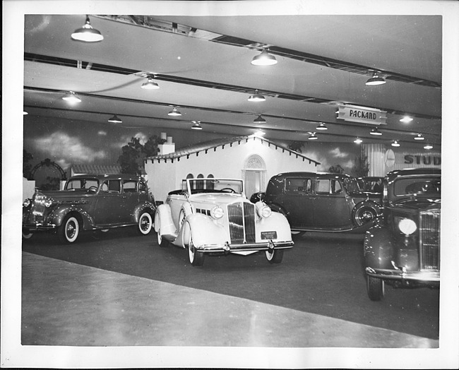 1936 auto show, Packard stand