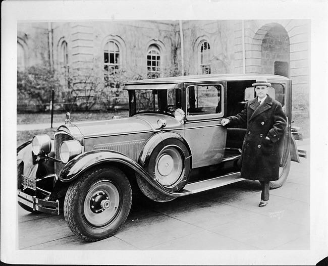1928 Packard sedan limousine with owner Glenn Frank