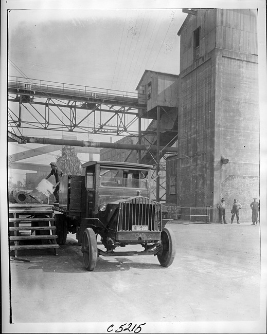 1919 Packard truck at factory loading dock