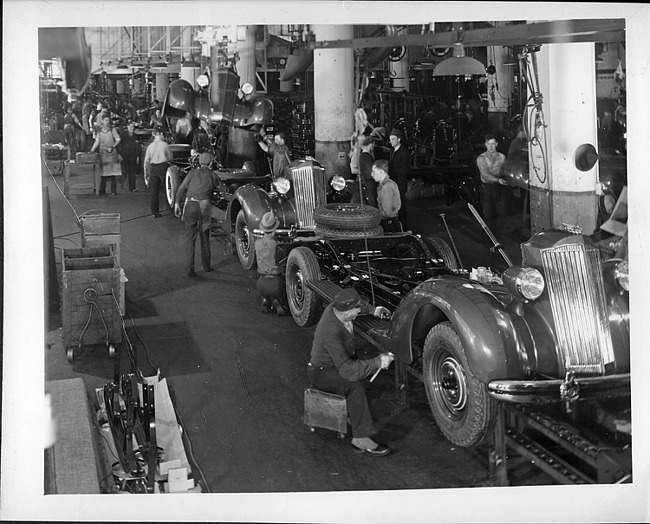 Packard assembly line at body drop, 1936