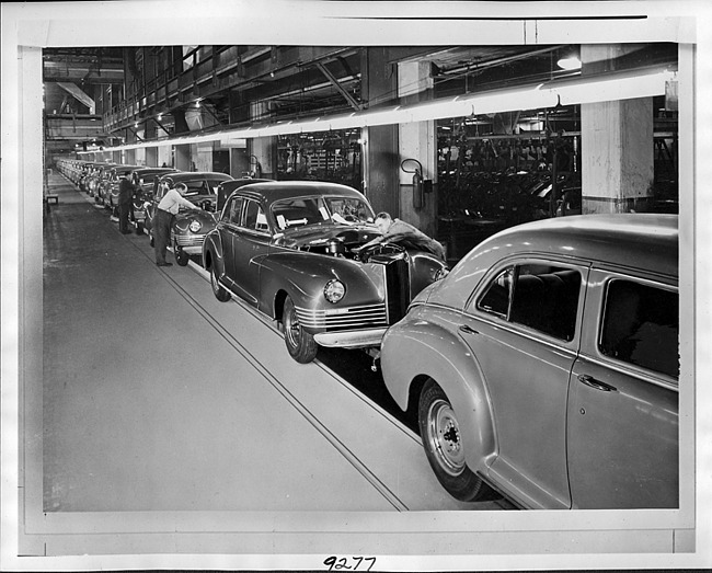 1946 Packard final assembly line