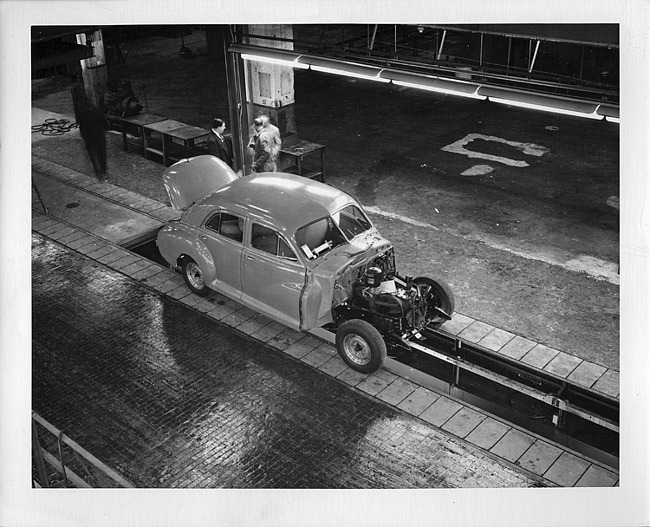 1946-47 Packard car at body drop