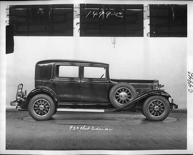 1932 Packard prototype club sedan, right side view