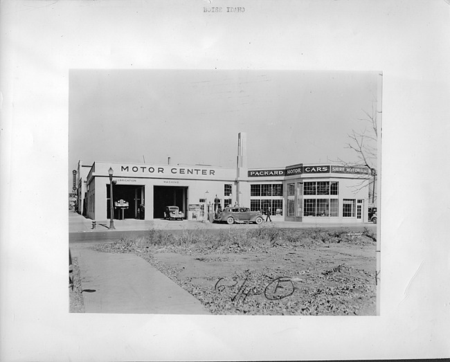 Packard dealership, Boise, Idaho, 1938