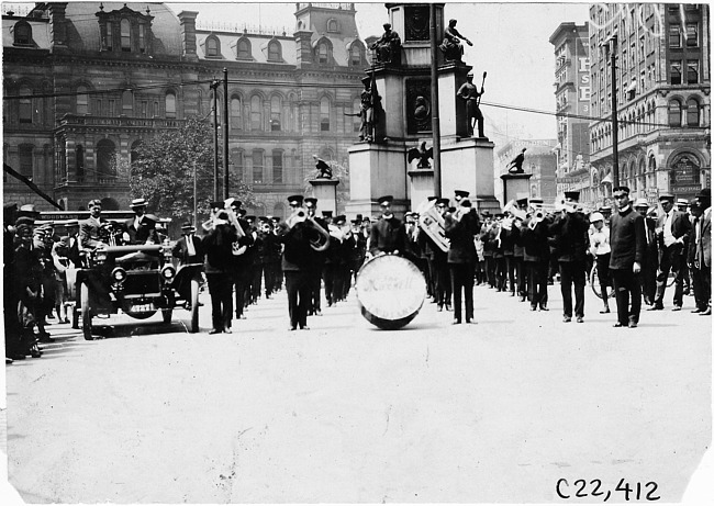 Maxwell Band at the headquarters for the 1909 Glidden Tour, Detroit, Mich.