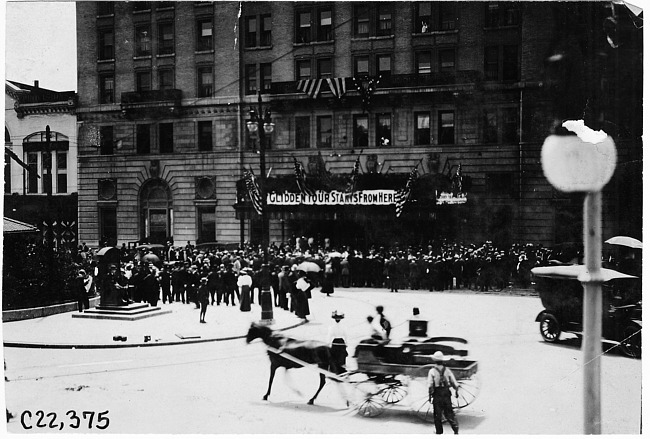 Maxwell Briscoe Band at the start of the 1909 Glidden Tour, Detroit, Mich.