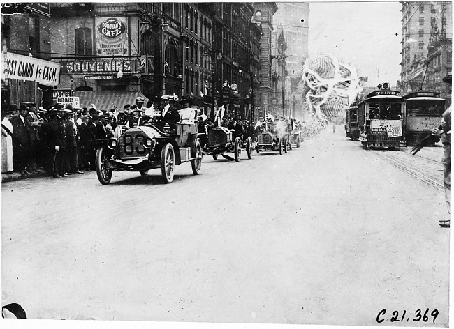 Season's winners in the 1909 Glidden Tour automobile parade, Detroit, Mich.