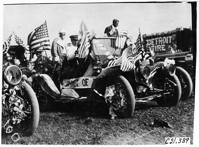 Elmore car, 1909 Glidden Tour automobile parade, Detroit, Mich.