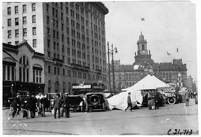 Before the start of the 1909 Glidden Tour, Detroit, Mich.