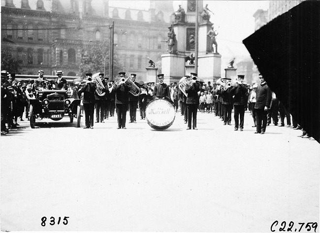 Maxwell Band at the headquarters for the 1909 Glidden Tour, Detroit, Mich.