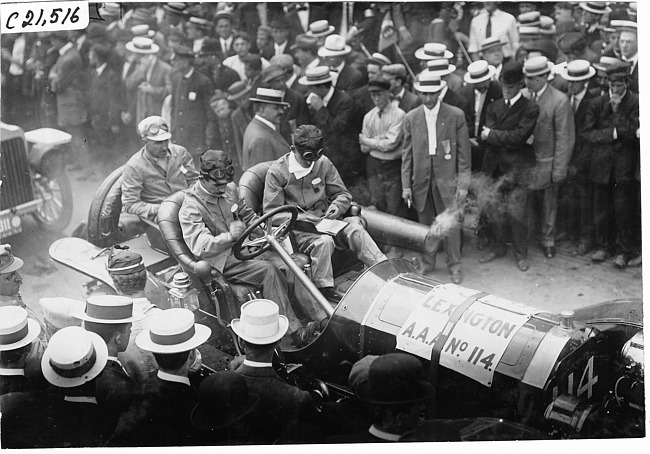 J.C. Moore in Lexington car at start of the 1909 Glidden Tour, Detroit, Mich.