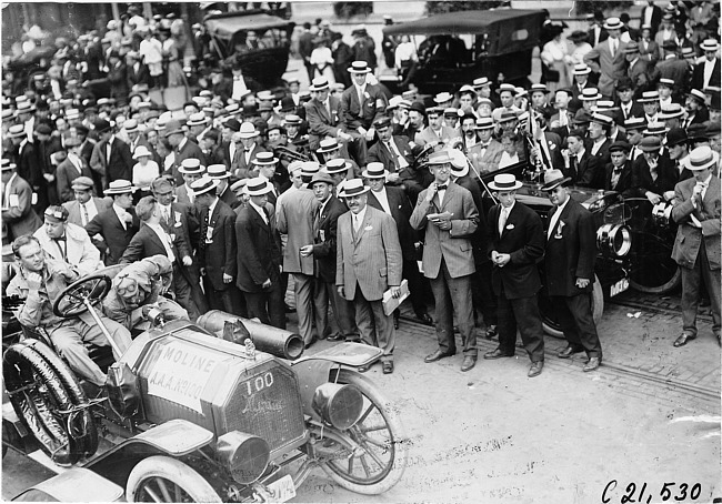 C.H. Vandervoort in Moline car at start of the 1909 Glidden Tour, Detroit, Mich.