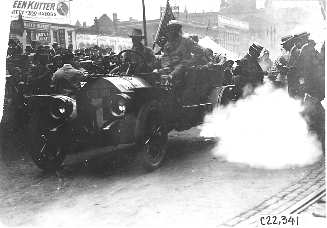 Webb Jay in Premier car at start of the 1909 Glidden Tour, Detroit, Mich.