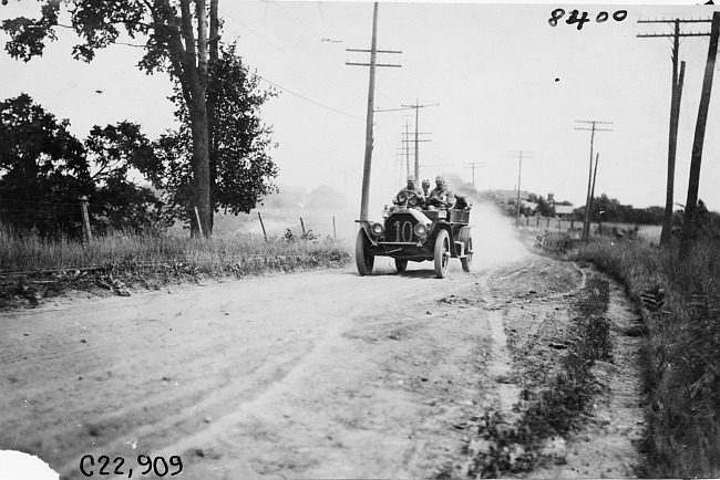 Glide car on road to Jackson, Mich. in 1909 Glidden Tour