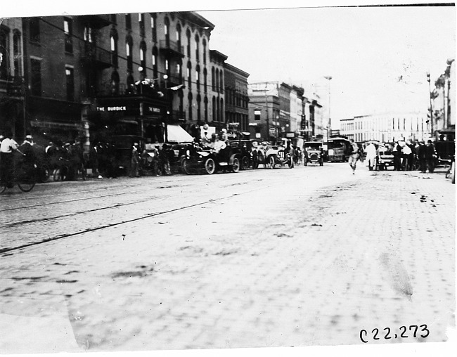 Arrival of the Glidden tourists in Kalamazoo, Mich., 1909 Glidden Tour