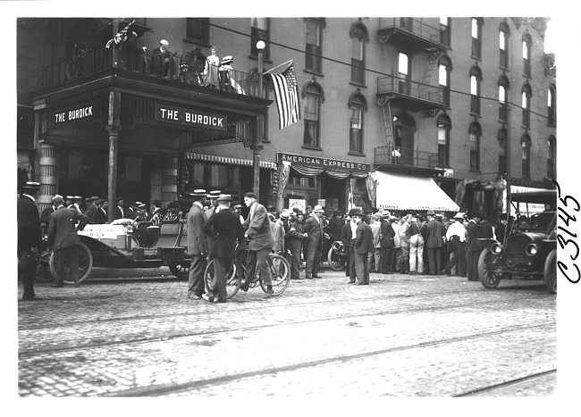 Glidden participants in Kalamazoo, Mich., 1909 Glidden Tour