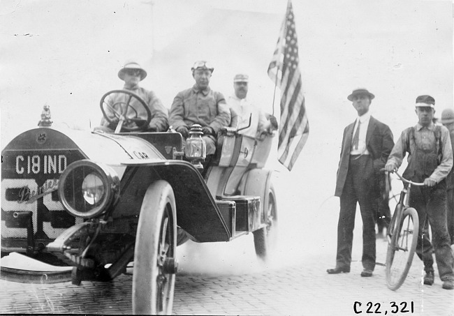 Frank B. Hower and Charles Glidden at the 1909 Glidden Tour