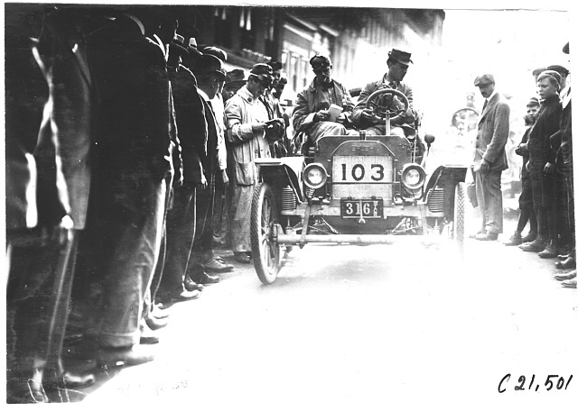 Hupmobile car leaving Kalamazoo, Mich. at 1909 Glidden Tour