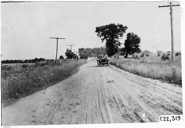 Studebaker car nearing Pokagon, Mich. at 1909 Glidden Tour