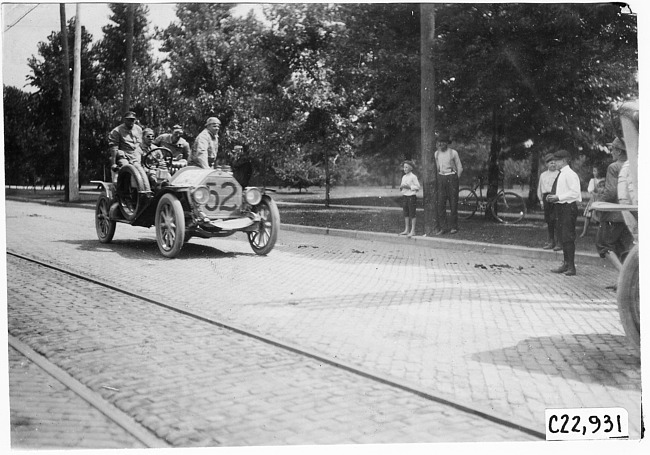Car #52 arriving in South Bend, Ind. at 1909 Glidden Tour