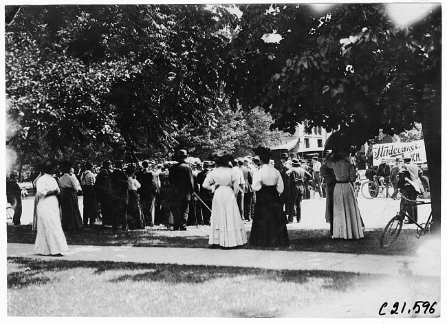 Crowd gathers at Studebaker reception for Glidden tourists in South Bend, Ind. at 1909 Glidden Tour