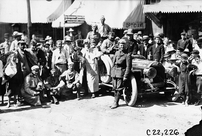 Studebaker car in Milwaukee at 1909 Glidden Tour