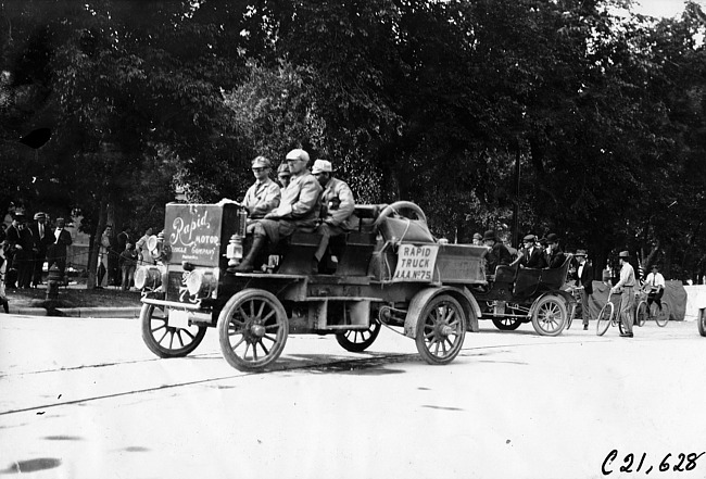 Rapid truck arriving in Madison, Wis., 1909 Glidden Tour
